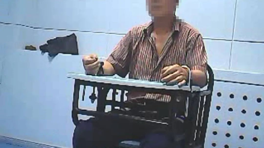 DƬ